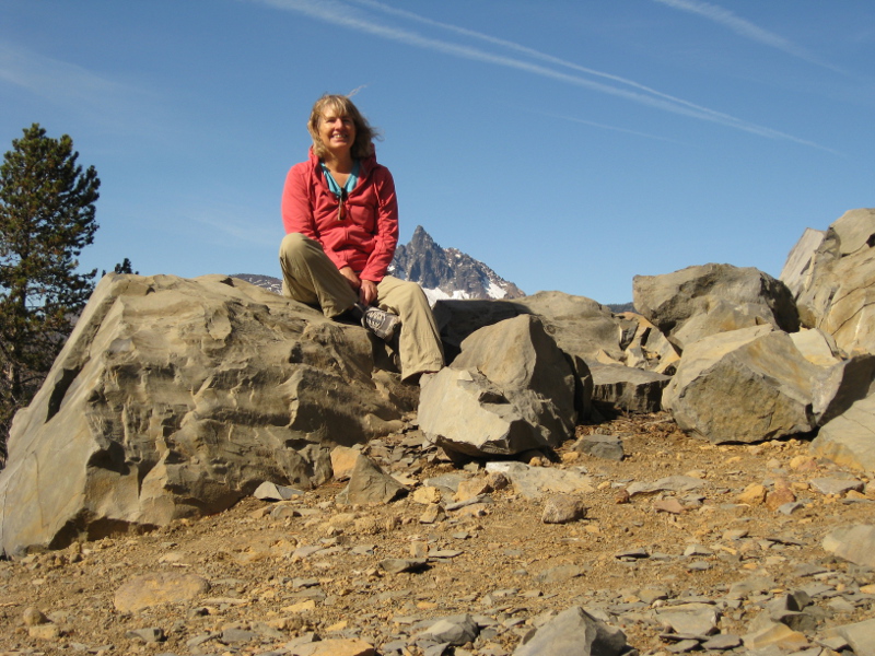 Wendee among mountains